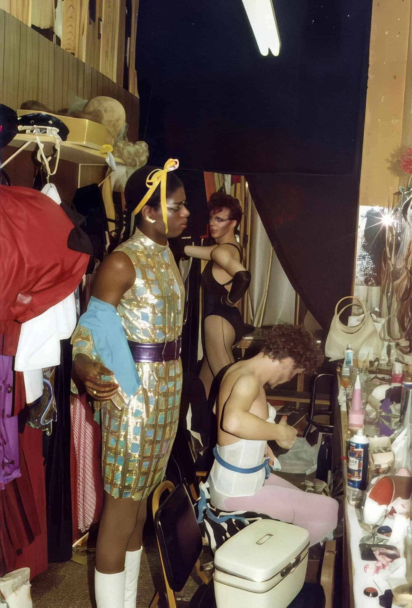 Peri Sylvanna, Belle Starr & Meredith Hutton backstage at George's on Marshall