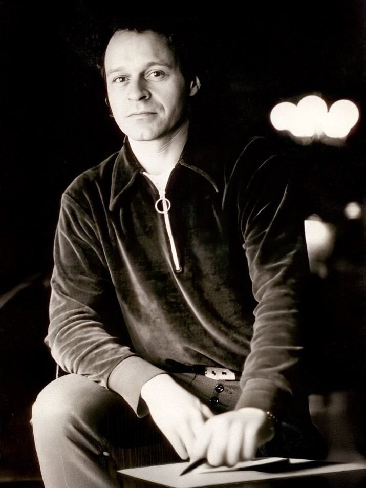 Don Rossignol seated portrait — George's performer known as Danielle