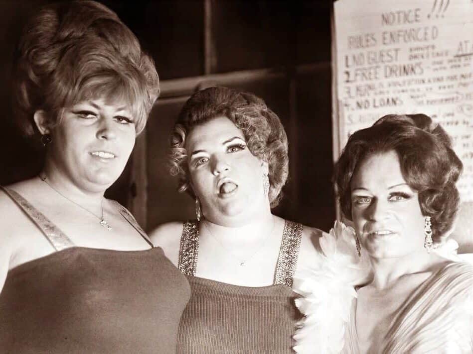 Laura Lee Love, Lillie Christine & Danielle (Don Rossignol) performing